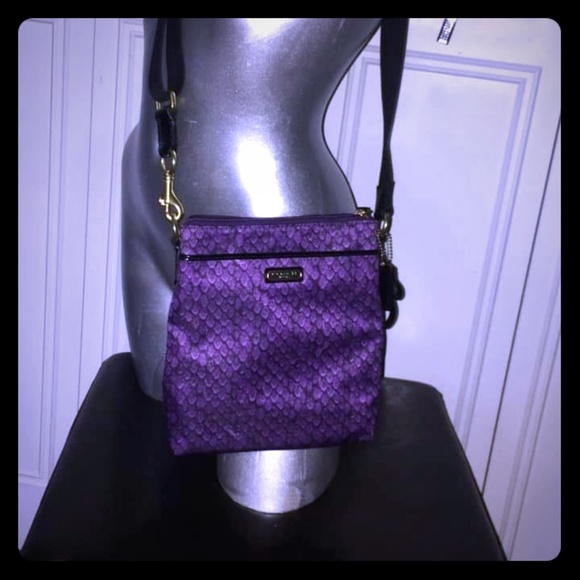 coach side bag.!!!!! - Picture 1 of 3